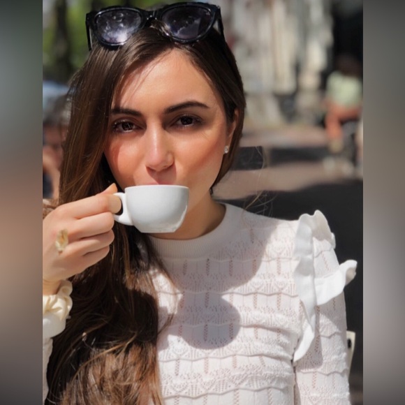 Stretchy Ruffle Top - Picture 3 of 9